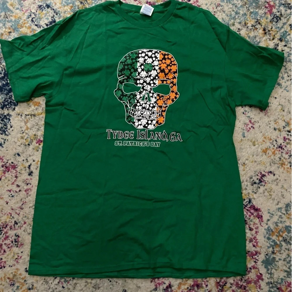 Green Skull St Patrick’s Day L Shirt Tybee Island - Picture 1 of 1